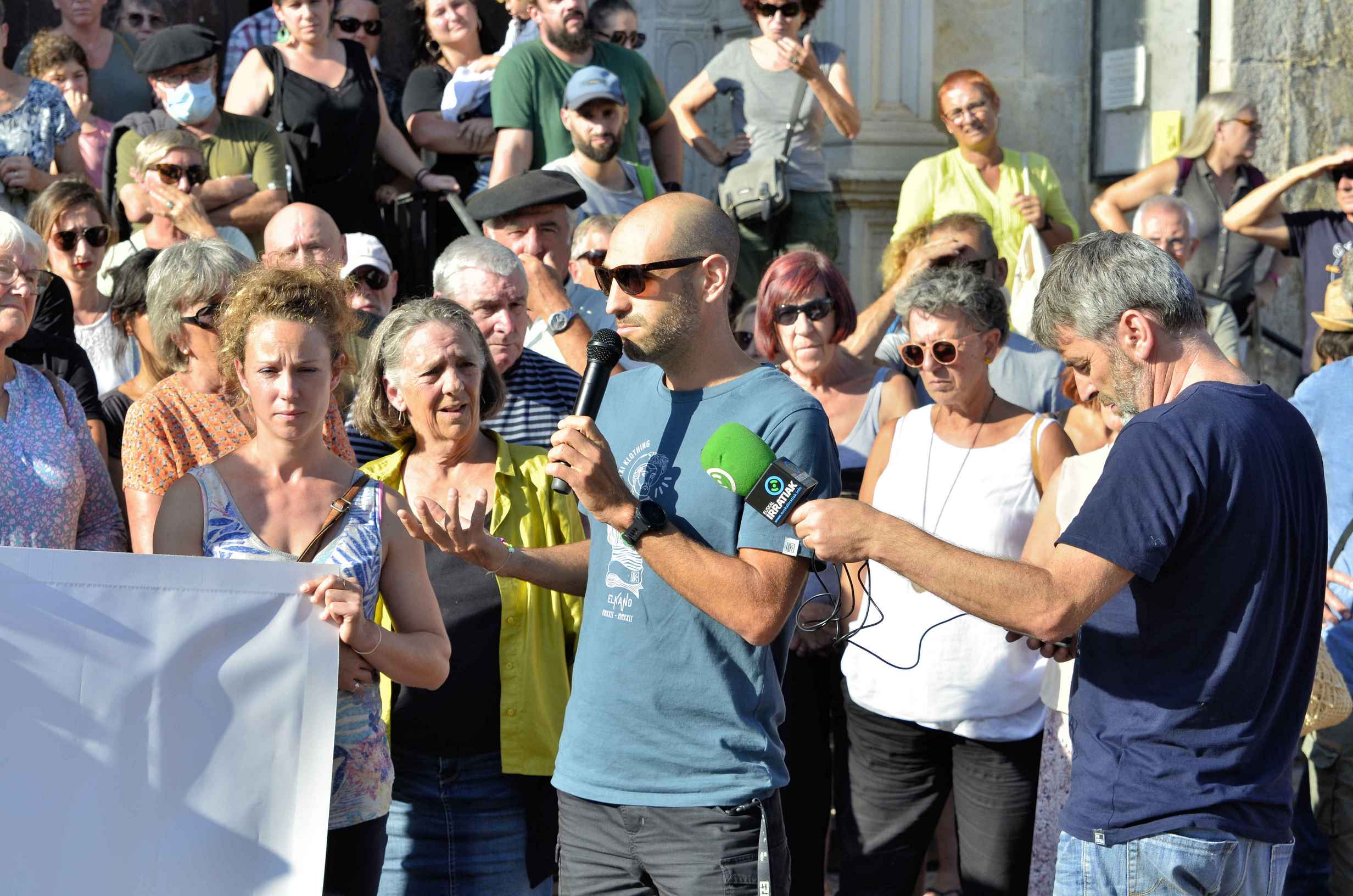 <br />
<b>Notice</b>:  Undefined variable: titre in <b>/var/www/vhosts/bidasoa-etorkinekin.org/httpdocs/views/urrugne.view.php</b> on line <b>28</b><br />
